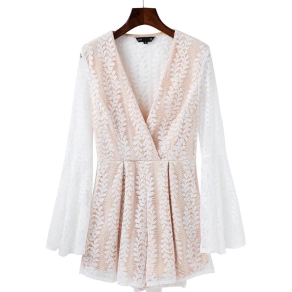 Romantic Ivory Floral Lace Bell Sleeve Romper - Picture 7 of 8